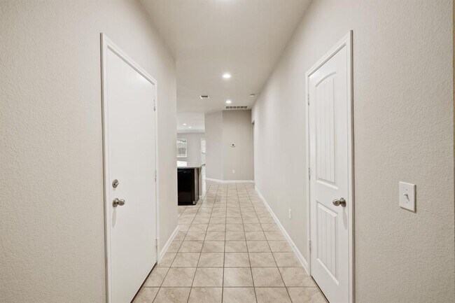 Foto del edificio - 933 Woodduck Trail