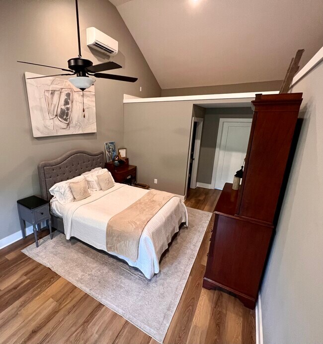 Master Suite - 1437 Stockyard Pl