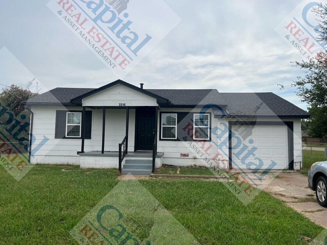 Charming 2 Bedroom - Charming 2 Bedroom