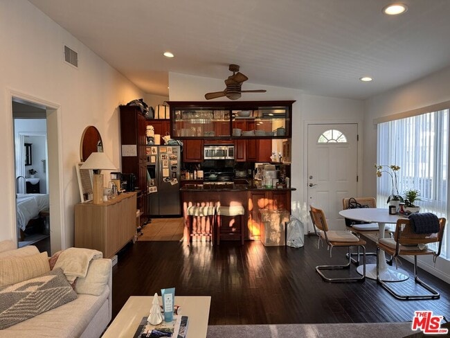 Foto del edificio - 2639 6th St