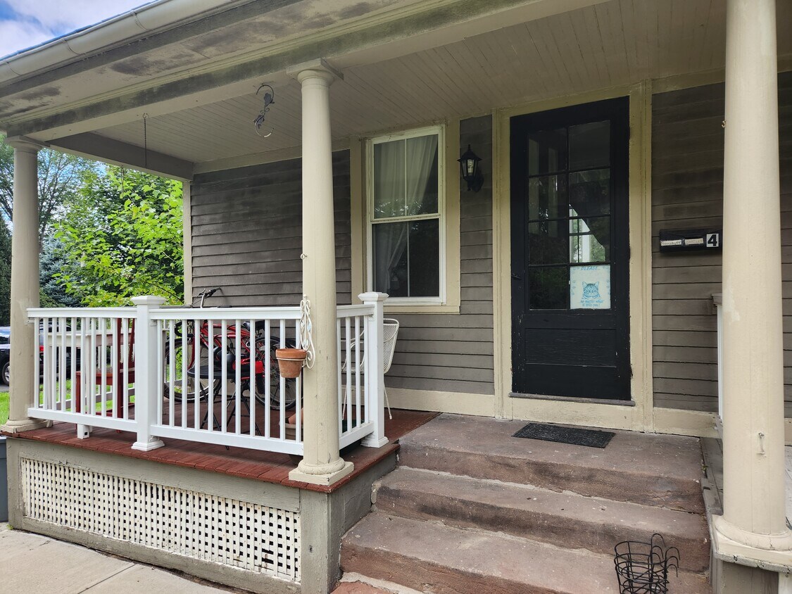Front Porch - 309 S Main St