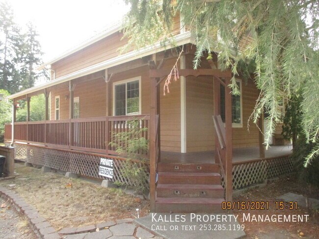 Building Photo - 18212 Rhodes Lake Rd E