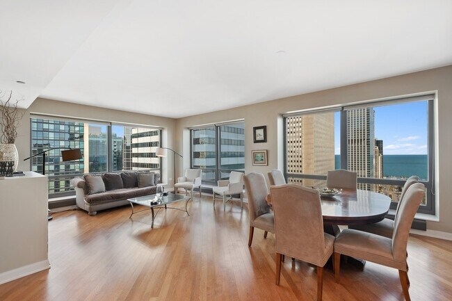 Foto del edificio - 130 N Garland Ct