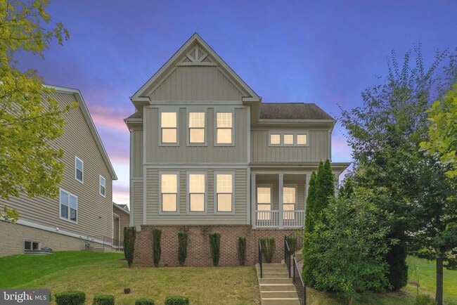 Building Photo - 431 Alder Dr