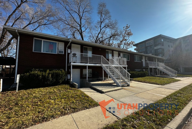 Foto del edificio - 4951 S Center St