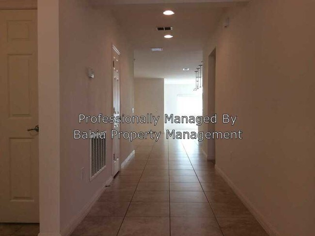 Building Photo - 1404 Lanier Point Pl