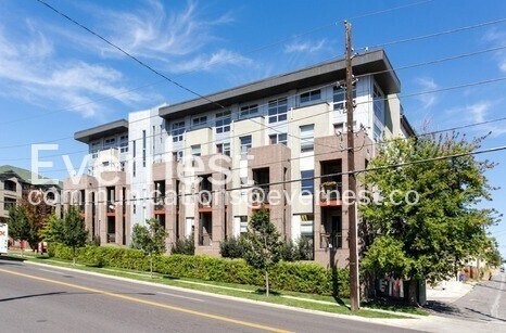 Foto del edificio - 2900 Wyandot St