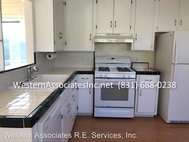Building Photo - 3 br, 1 bath Apartment - 2225 Mattison Ln. #A