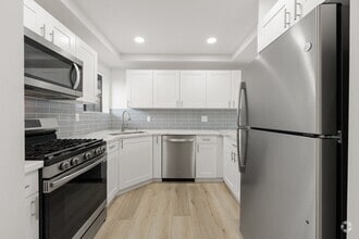 Building Photo - 7401 Auburn Oaks Ct