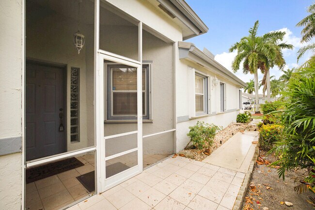 Building Photo - 6262 Breckenridge Cir