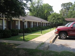 Primary Photo - 925 S. West St