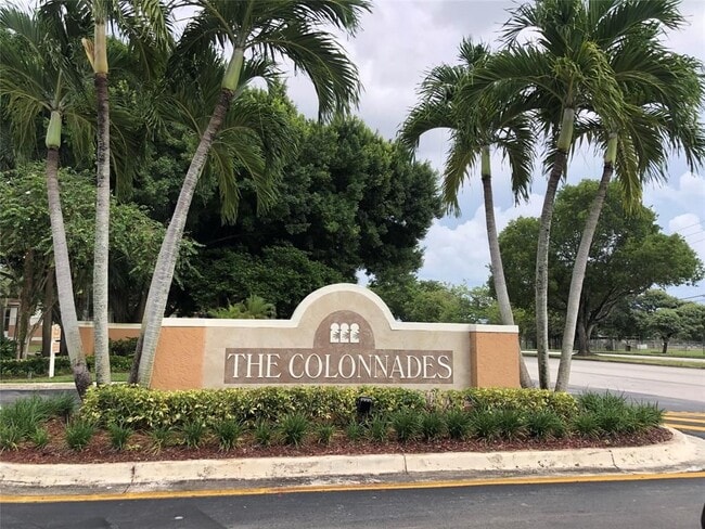 Foto del edificio - 729 NW 92nd Ave