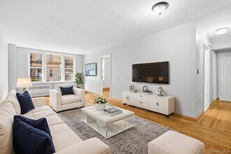 Building Photo - 2385 Barker Ave