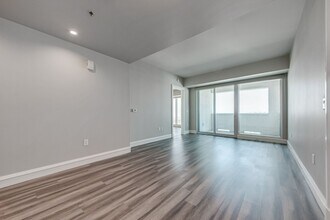 Building Photo - 2700 S Las Vegas Blvd