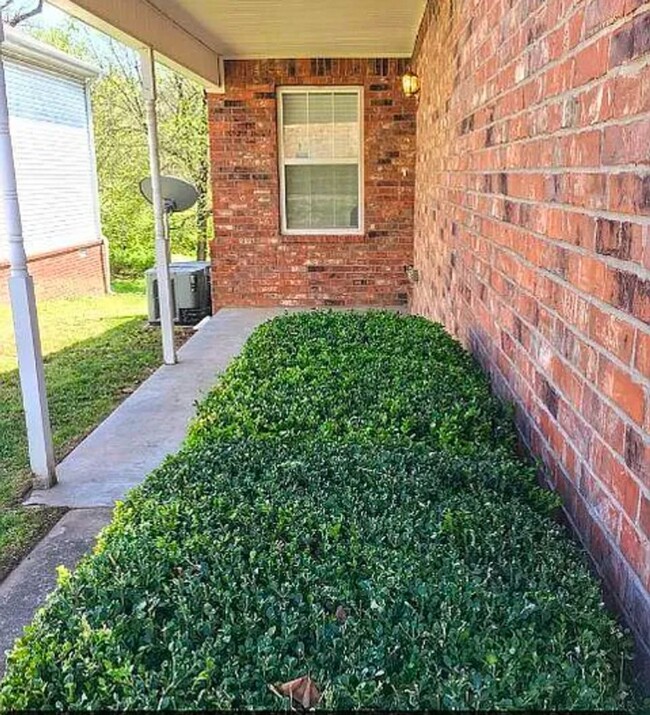 Building Photo - Charming 3 Bedroom For Rent Fayetteville!