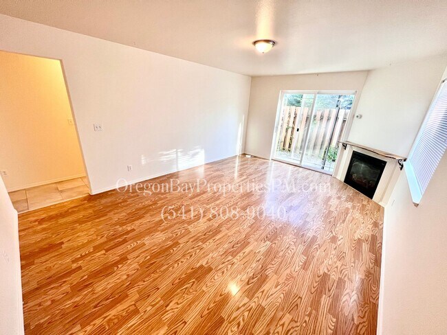 Foto del edificio - Clay St. Duplexes