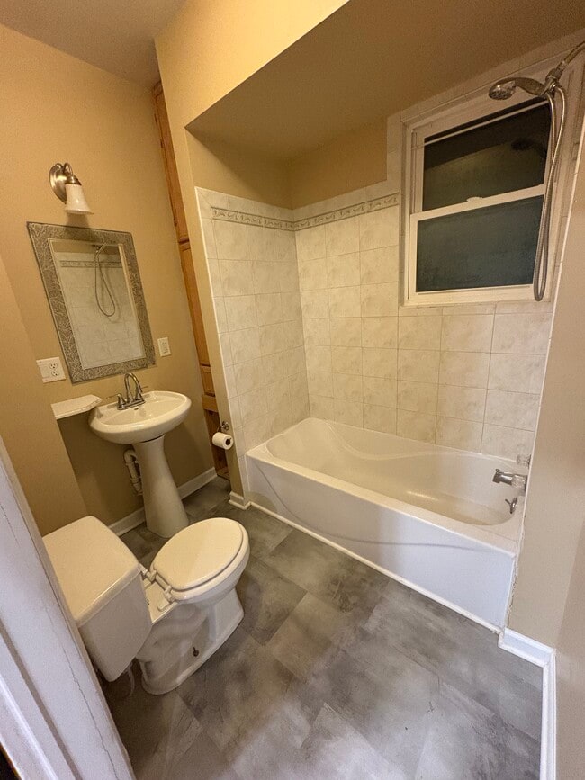 Building Photo - 329 E Marquette St