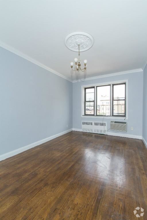 Building Photo - 290 W 12th St