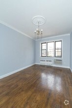 Building Photo - 290 W 12th St