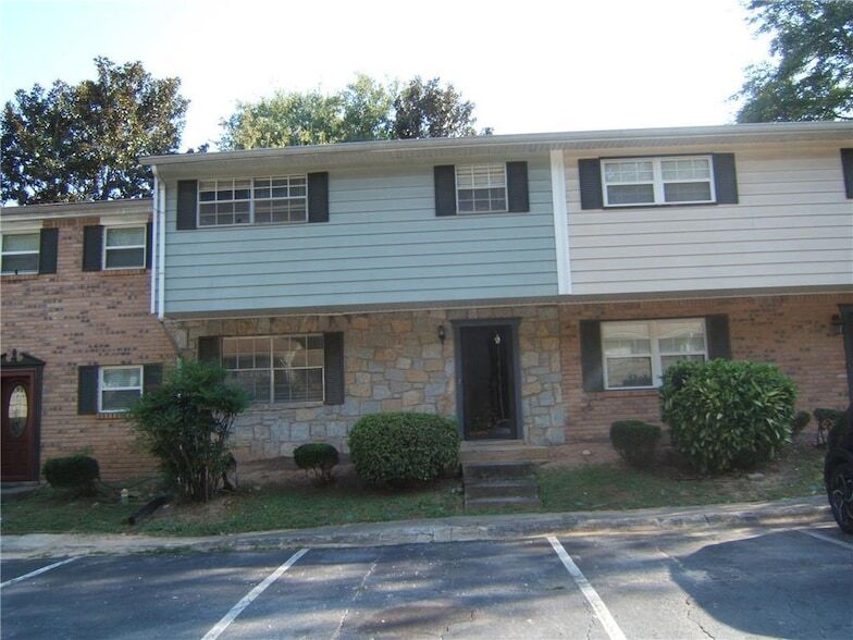 Foto principal - 4701 Flat Shoals Rd