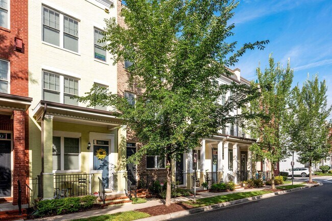 Photo - 3 bedroom 2.5 bathroom TownHome // Brookland//Garage Parking & Rooftop Deck