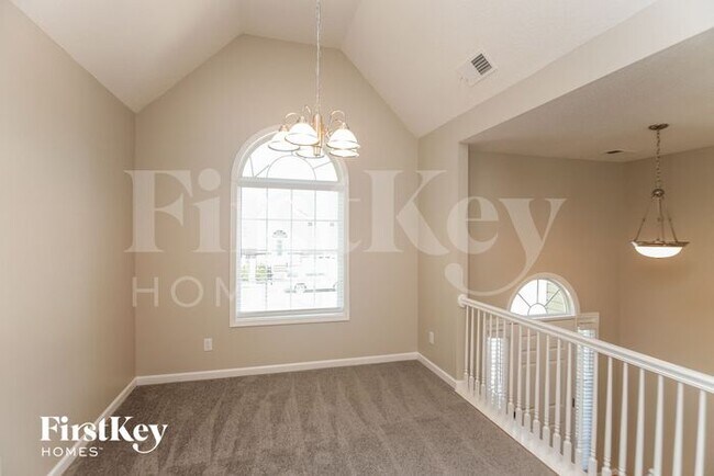 Foto del edificio - 136 Four Oaks Dr
