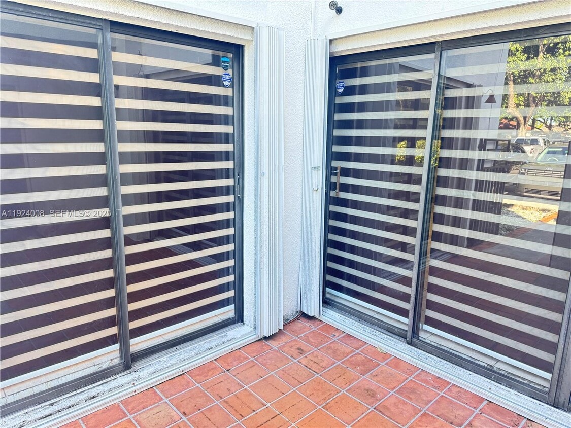 Primary Photo - 8301 SW 157th Ave