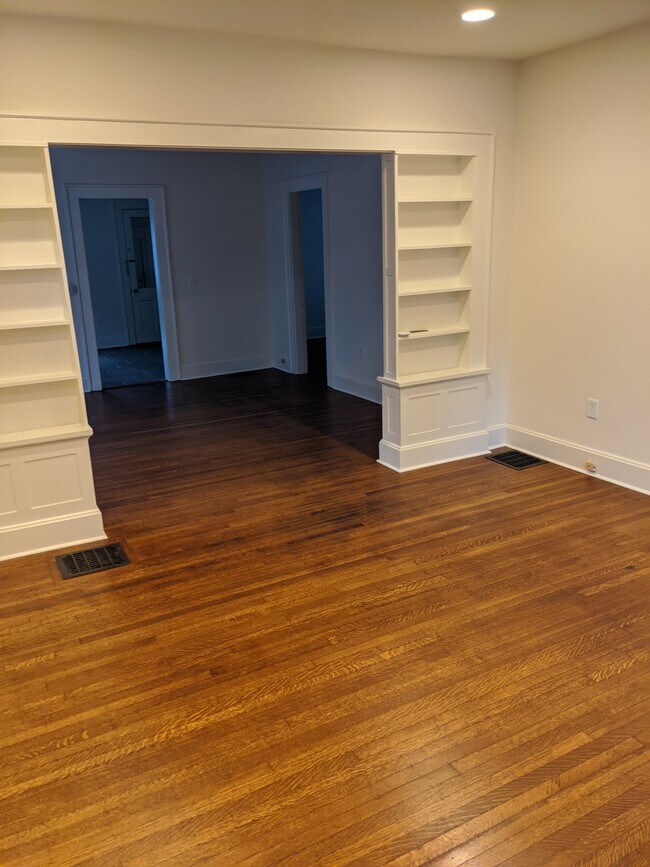 Foto del edificio - 5159 N Park Ave