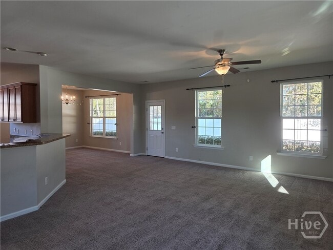 Building Photo - 829 Hyacinth Cir