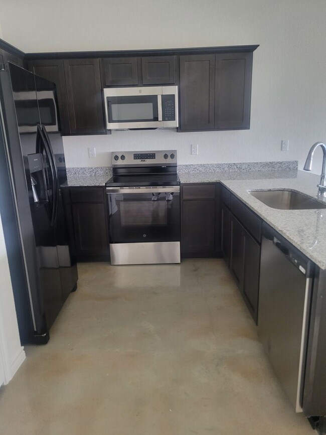 Foto del edificio - 3 Bedroom Duplex in Copperas Cove