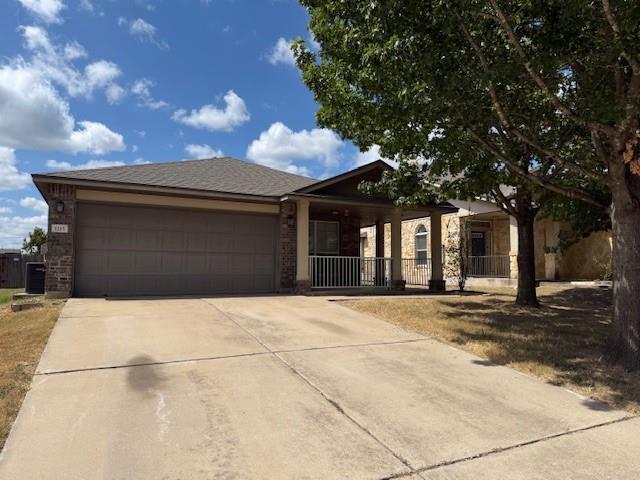 Building Photo - 1215 Logan Dr