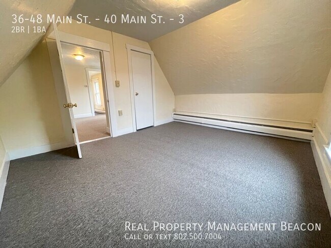 Building Photo - West Lebanon 2 BR, 1 Bath Apartment $1750 ...