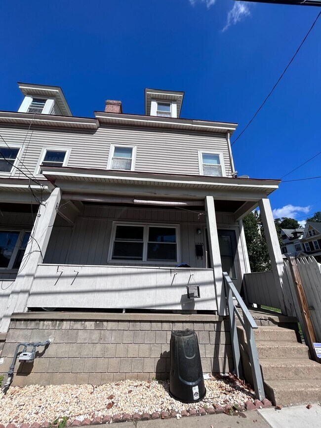 Building Photo - 1220-1224 Termon Ave