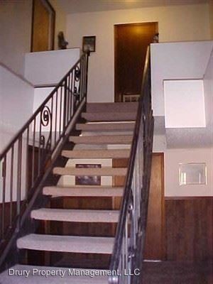 Building Photo - 2 br, 1 bath House - 608 Compton #2