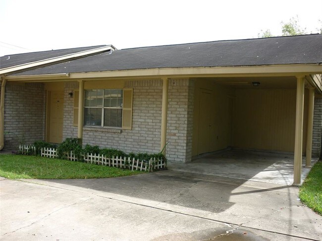 Building Photo - 1412 S Beauregard St