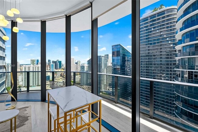 Foto del edificio - 55 SW 9th St