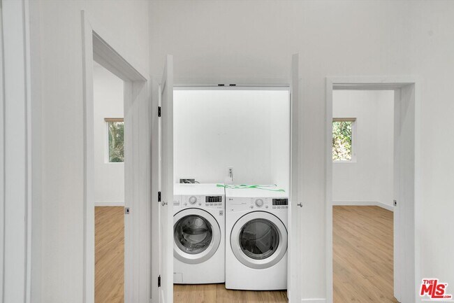 Building Photo - 19545 San Jose St