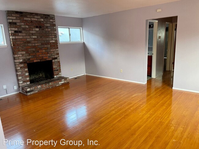 Building Photo - 2 br, 1 bath House - 2121 Esmond Ave.