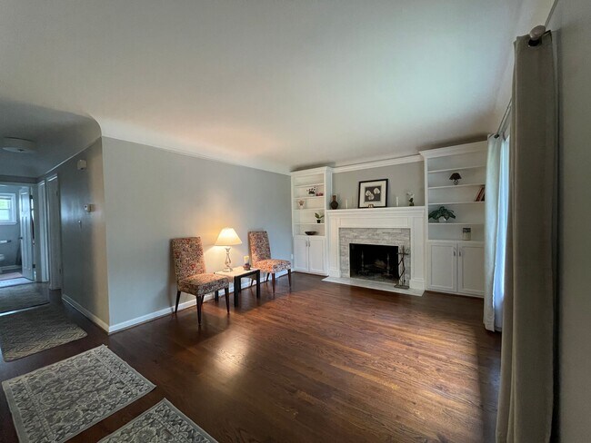 Foto del edificio - 503 Ellen Ave