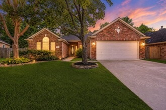 Building Photo - 14526 Red Tailed Hawk Ln