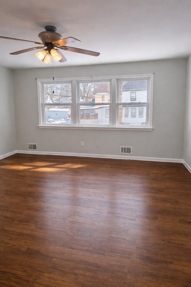 Foto del edificio - 2054 Prospect St