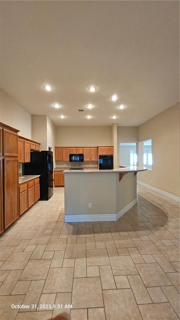 Foto del edificio - SOUTHERN HIGHLANDS SINGLE STORY 3 CAR GARAGE HOME