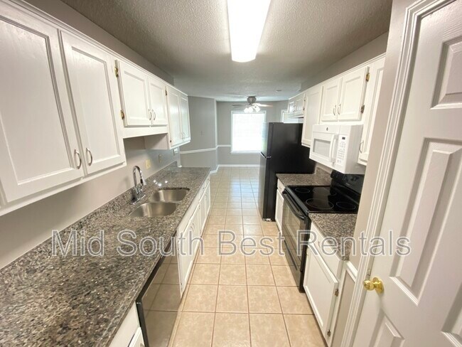 Foto del edificio - 45 Countrywood Ln