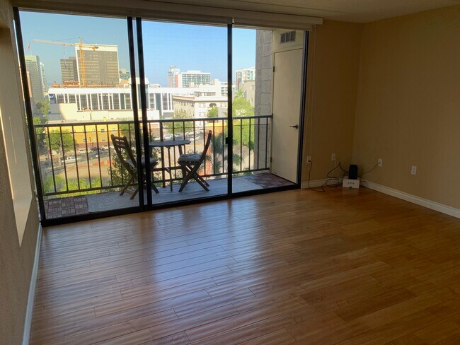 great city skyline views from the living room - 1333 Eighth Ave