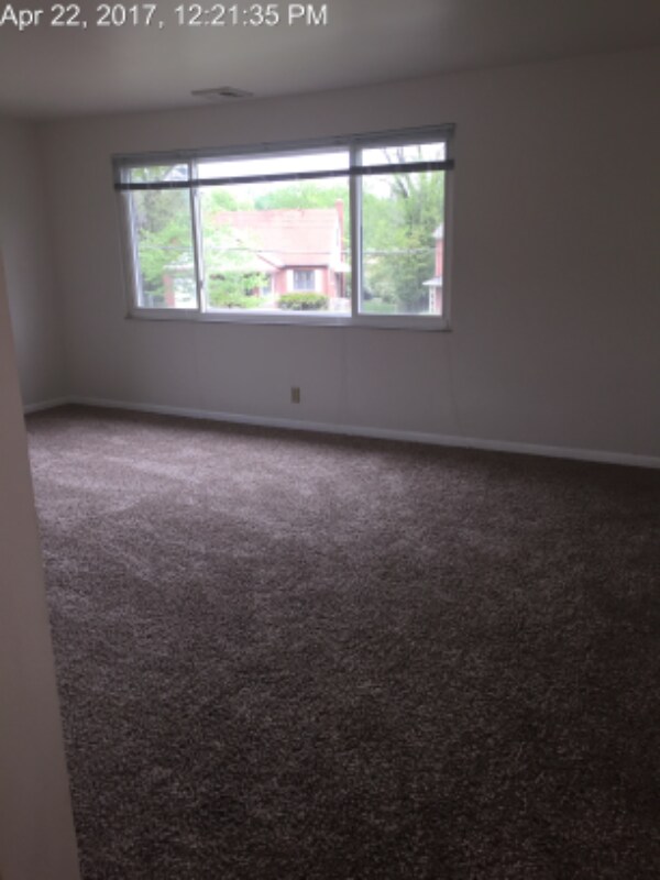 Building Photo - 4947 Charlemar Dr