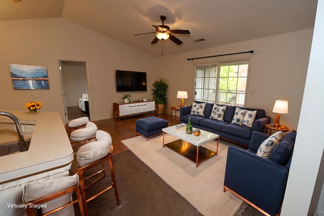 Foto del edificio - 681 Spring Valley Dr
