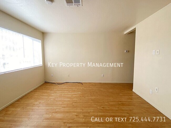 Foto del edificio - COZY 1 BD 1 BA DOWNSTAIRS UNIT NEARBY NELL...