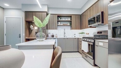 Building Photo - Griffis Platinum Triangle