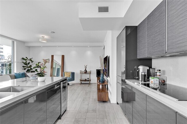 Foto del edificio - 1080 Brickell Ave