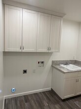 Building Photo - 1147 Dewitt Ave